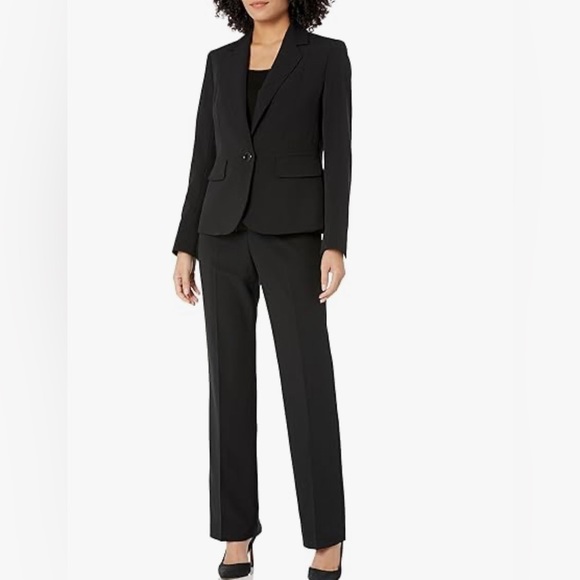 Tahari Jackets & Blazers - Tahari Women’s Black Pin Stripe Suit By Arthur S. Levine
